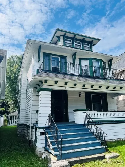 6 Navaho Pkwy, Buffalo, NY 14210