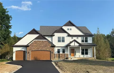 27 Two Rod Rd, Alden, NY 14004