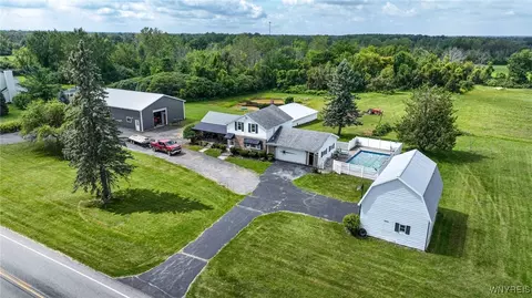 3078 Peters Corners Rd, Alden, NY 14004