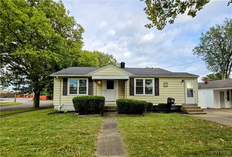 673 67th St, Niagara Falls, NY 14304