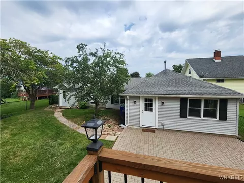 518 Davis Ave, Ridgeway, NY 14103 photo 23