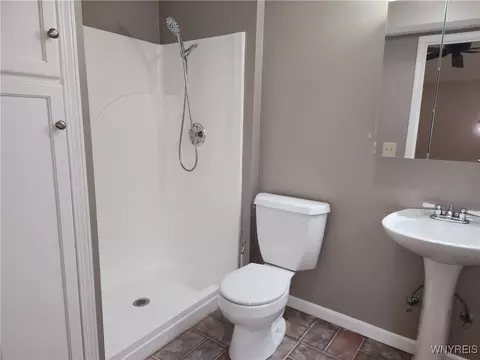 518 Davis Ave, Ridgeway, NY 14103 photo 21