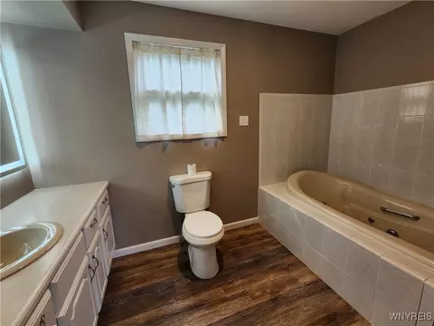 518 Davis Ave, Ridgeway, NY 14103 photo 15