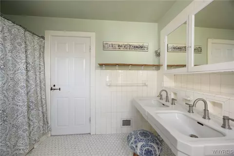 Bath - 1196 E Main St, Aurora, NY 14052 photo 3 of 4