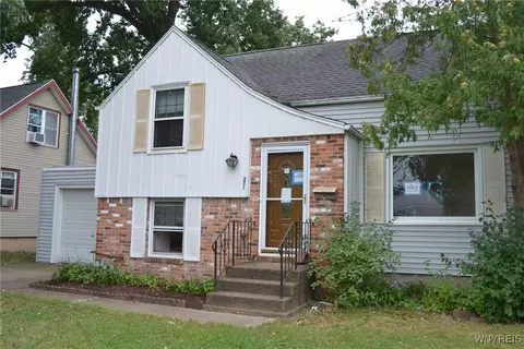 371 Woodland Dr, Buffalo, NY 14223