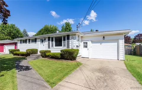766 Castlebar Dr, North Tonawanda, NY 14120