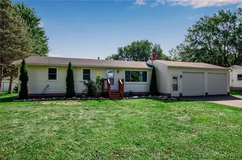 2635 Peters Corners Rd, Alden, NY 14004
