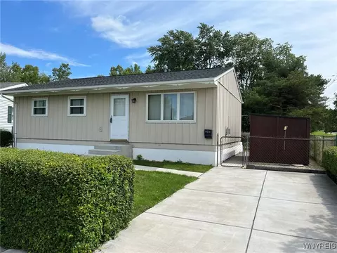 248 Maryknoll Dr, Lackawanna, NY 14218