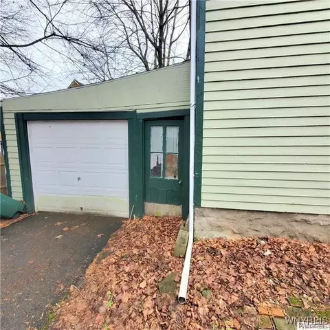 206 E Henley St, Olean, NY 14760 photo 4