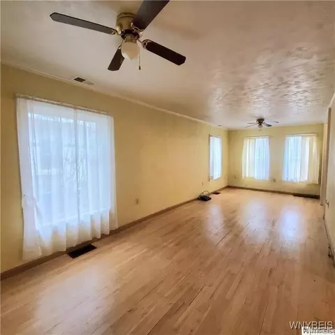 206 E Henley St, Olean, NY 14760 photo 7