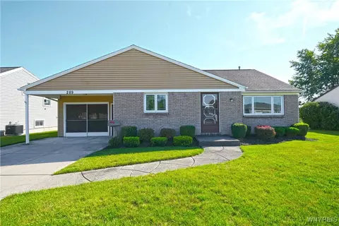 289 N Seine Dr, Cheektowaga, NY 14227