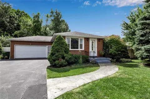 1465 Maple Rd, Amherst, NY 14221