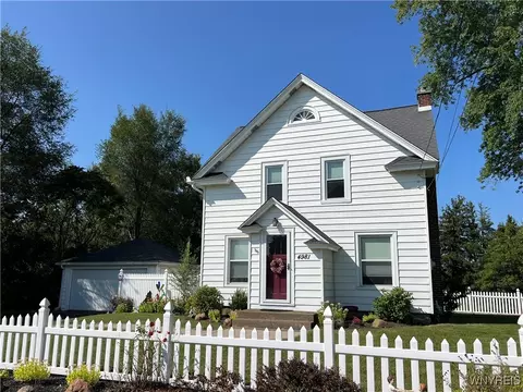 4981 Ridge Rd, Cambria, NY 14094