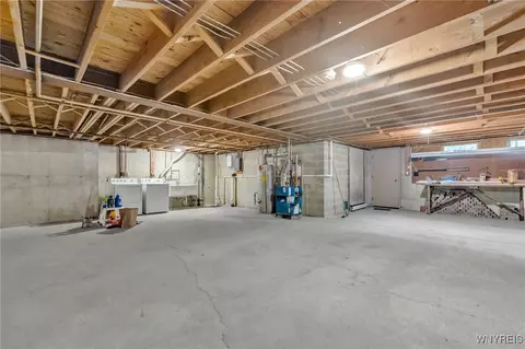 90 Deville Cir, Amherst, NY 14221 photo 25