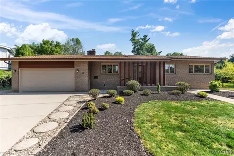 90 Deville Cir, Amherst, NY 14221 photo 2