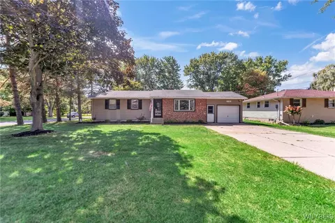 3130 Krueger Rd, Wheatfield, NY 14120