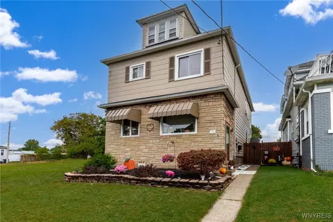 104 Caldwell Pl, Lackawanna, NY 14218