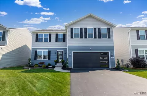 250 Winterbrook Dr, Amherst, NY 14228