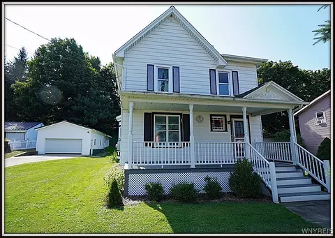 1390 Erie St, Darien, NY 14040