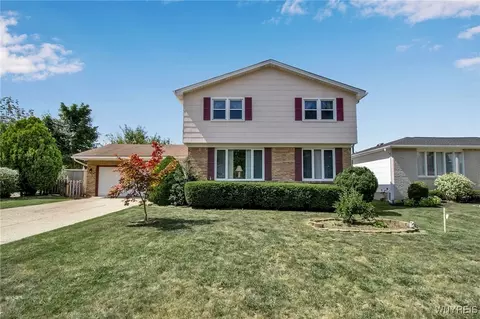 12 Patrice Ter, Amherst, NY 14221