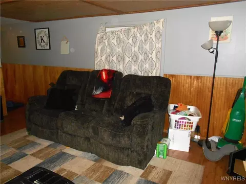 19 Pioneer Ln, Delevan, NY 14042 photo 12