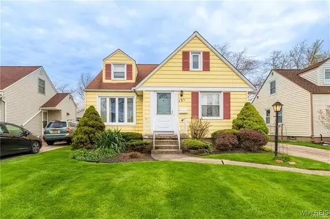 121 N Calvin Ct N, Tonawanda, NY 14150
