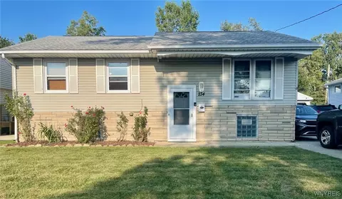 234 Maryknoll Dr, Lackawanna, NY 14218