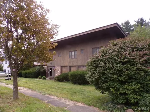 137 Scott Ave, Wellsville, NY 14895