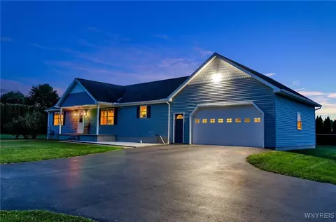 4232 Freeman Rd, Royalton, NY 14105