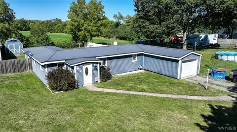 28 Vermont St, Nunda, NY 14517