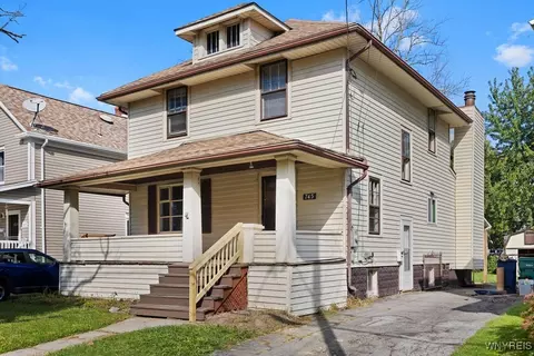 745 91st St, Niagara Falls, NY 14304