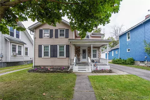 165 S Transit St, Lockport, NY 14094