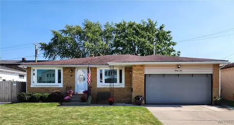 39 Christian Dr, Cheektowaga, NY 14225