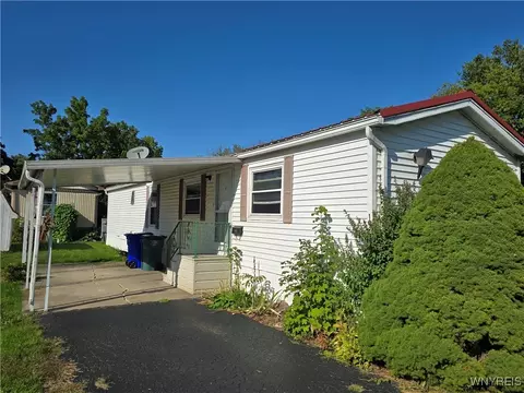 1645 Lockport Olcott, Burt, NY 14028