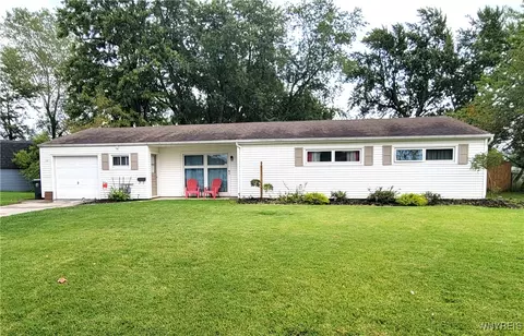 75 Fairview Ct, Depew, NY 14043