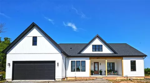 4679 Lockport Rd, Cambria, NY 14094