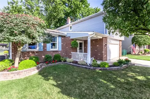 32 View Ct, Depew, NY 14043