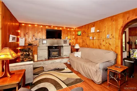 1561 War-moose Dr, Freedom, NY 14065 photo 5