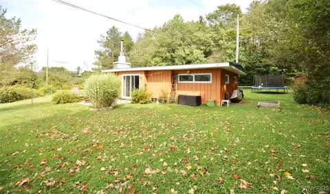 1561 War-moose Dr, Freedom, NY 14065 photo 2