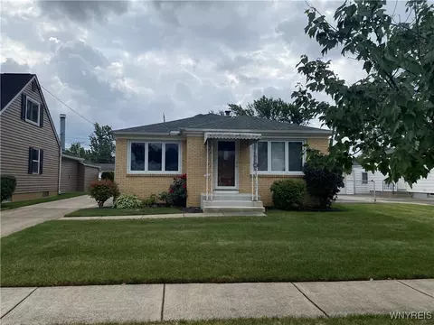 647 Highland Ave, Buffalo, NY 14223