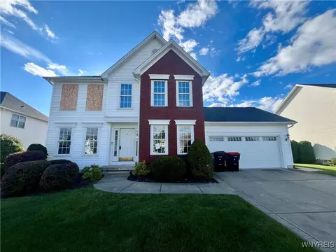31 Ashwood Ct, Lancaster, NY 14086