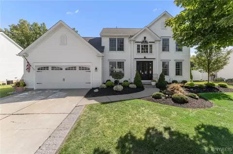 3364 Creekview Dr, Hamburg, NY 14075
