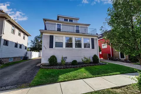 239 E Hazeltine Ave, Kenmore, NY 14217