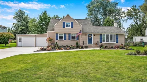 8631 Sunset Dr, Buffalo, NY 14221