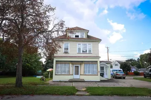 111 Burlington Ave, Depew, NY 14043