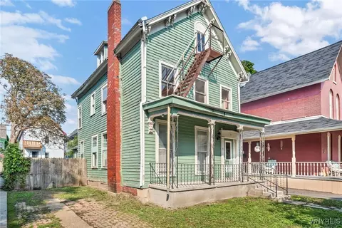 72 Mariner St, Buffalo, NY 14201