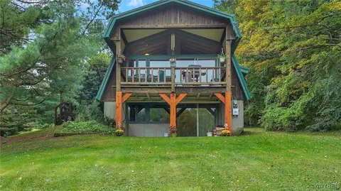 3897 Block Rd, Delevan, NY 14042