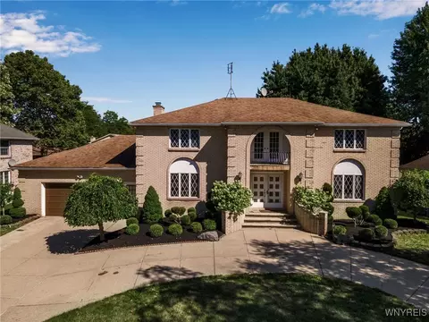 23 Troy View Ln, Amherst, NY 14221