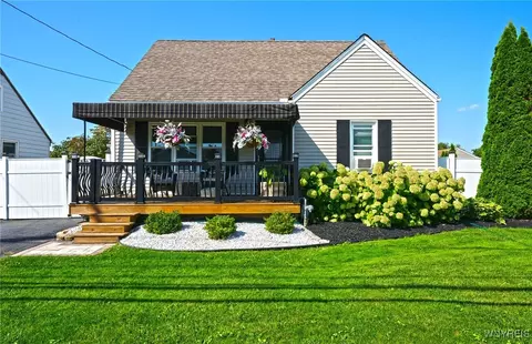 136 Helen St, Cheektowaga, NY 14206