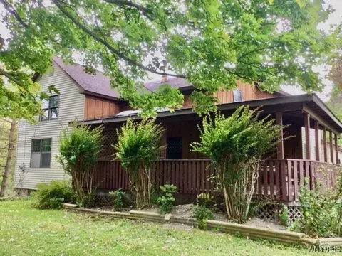 723 Bear Rd, Bennington, NY 14037